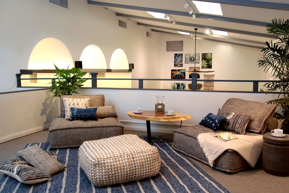 West Balcony King Queen Azure Palm Room